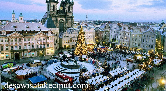 Menjelajahi Kota Tua Prague